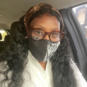 Meet your Posher, Evangeline